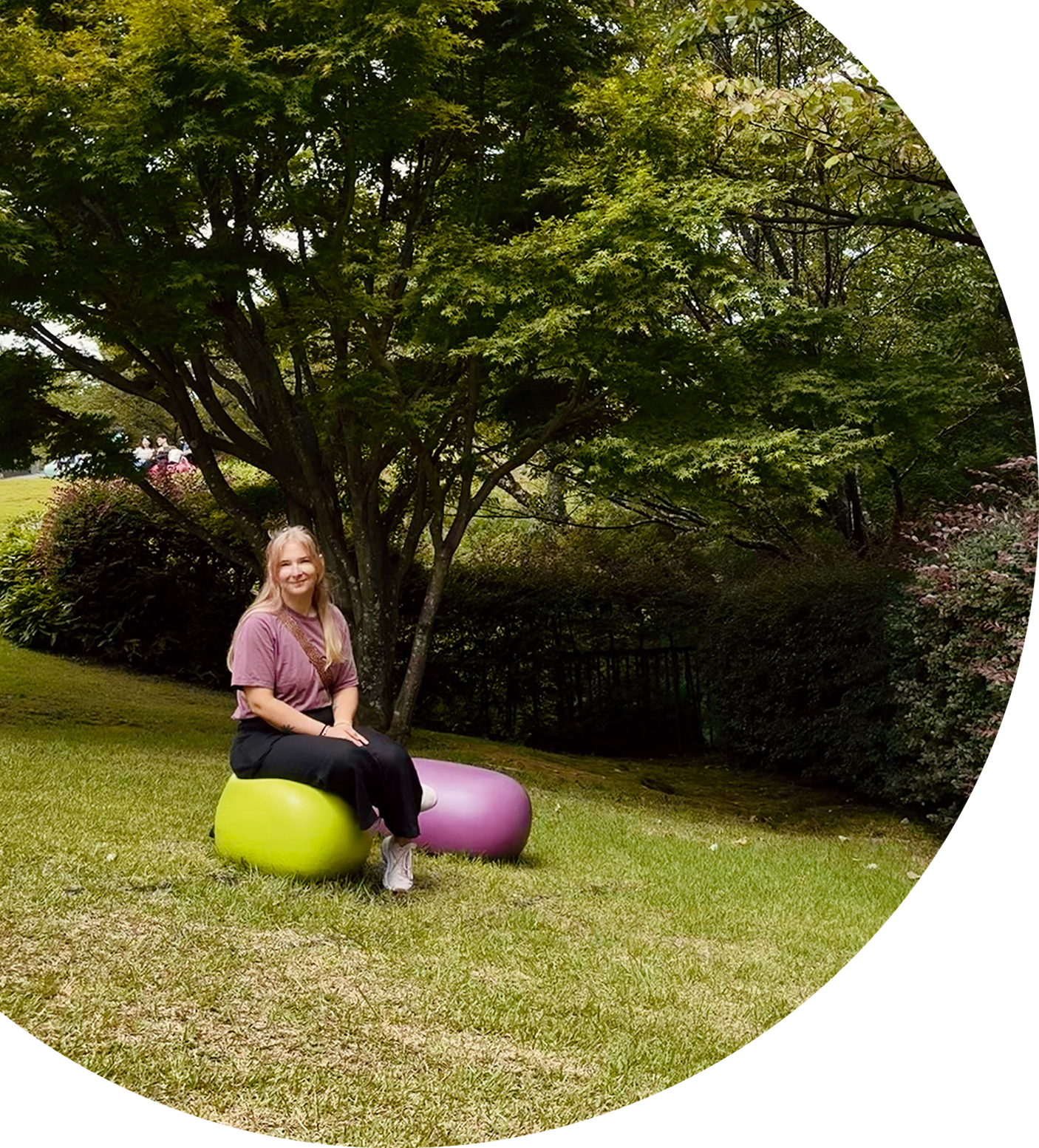 Melanie Aichhorn im Garten